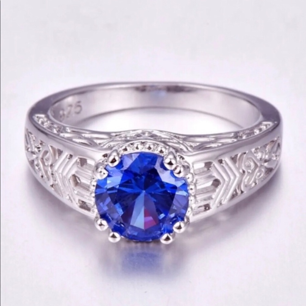 Size 9 925 Stamped Sterling Silver Tanzanite Ring